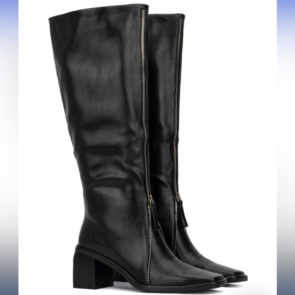 Zipper boots